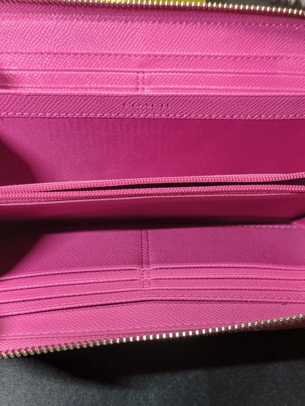 Coach Fuchsia Pink Bow Zip-Around Wallet LOW LOW PRICE $25